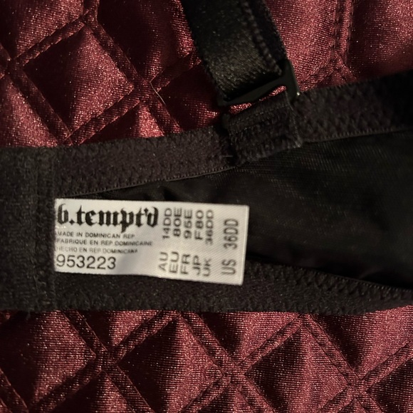 Black and cream lace padded bra size 38DD - Picture 2 of 3